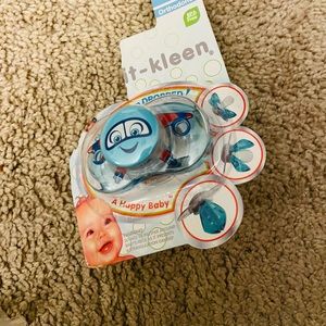 ✨Free w/ purchase✨Baby Pacifier NWT
